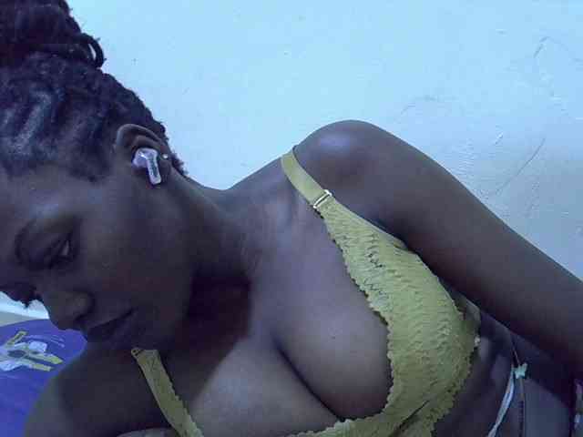 juicy-bella webcam