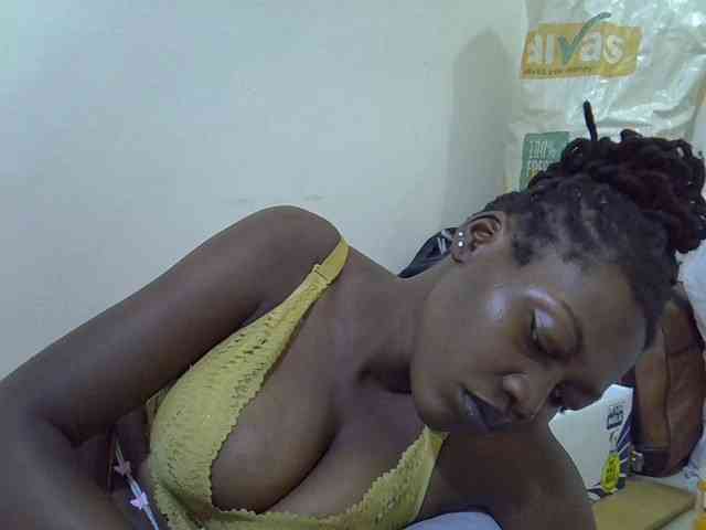 juicy-bella webcam