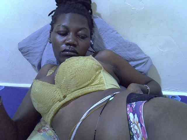 juicy-bella webcam
