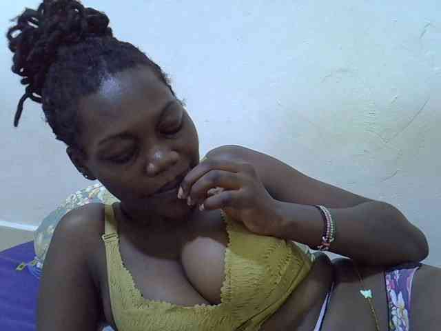 juicy-bella webcam