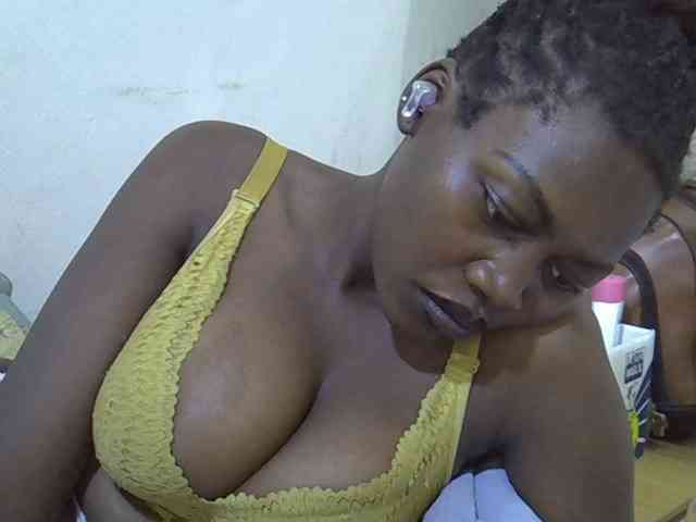 juicy-bella webcam