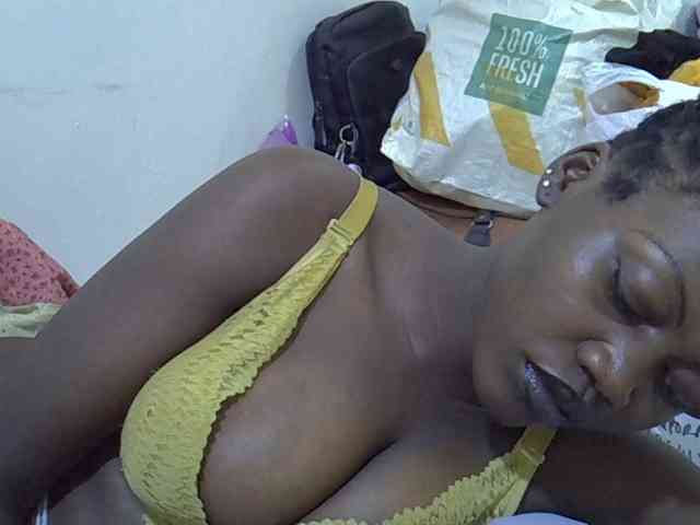 juicy-bella webcam