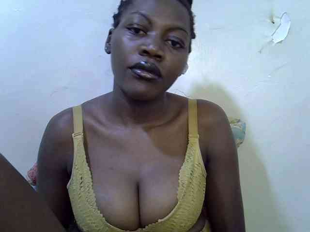 juicy-bella