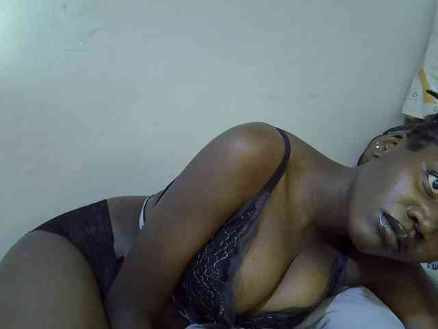 juicy-bella webcam