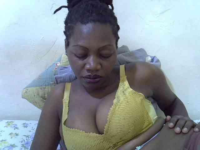 juicy-bella webcam
