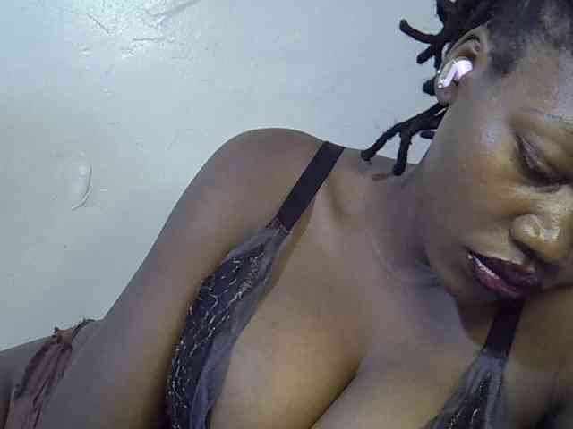 juicy-bella webcam