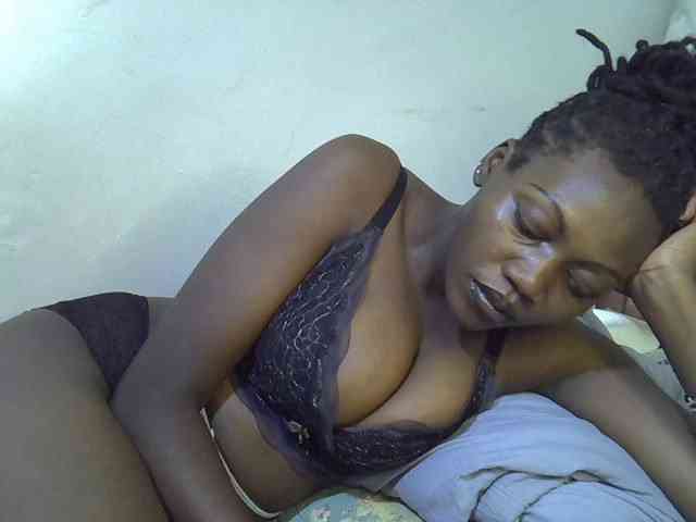 juicy-bella webcam