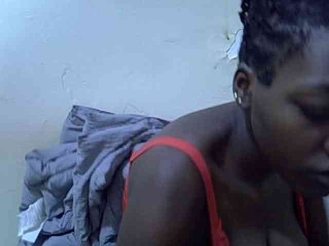 juicy-bella
