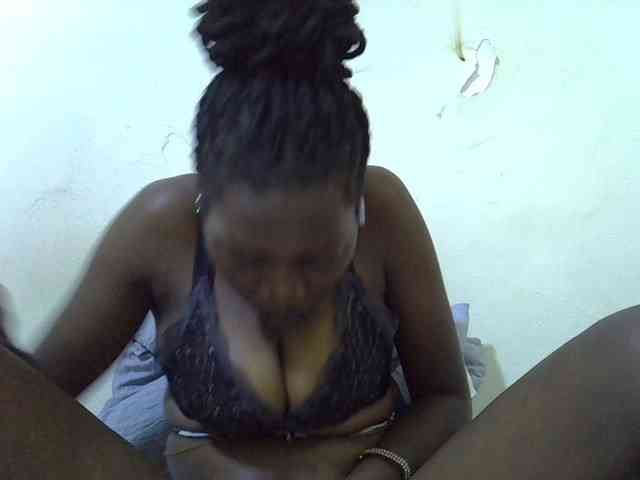juicy-bella webcam