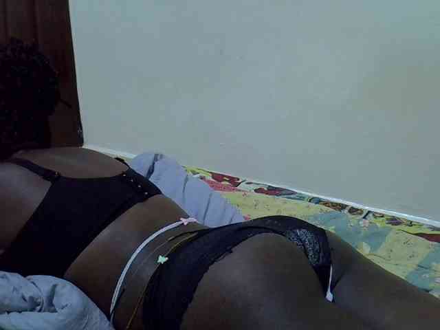 juicy-bella webcam