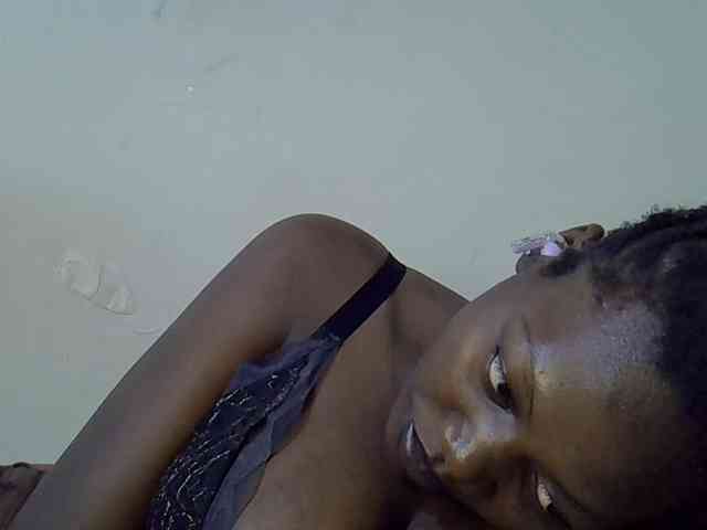 juicy-bella webcam