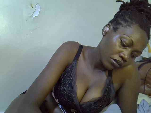 juicy-bella webcam