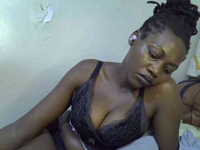 juicy-bella webcam