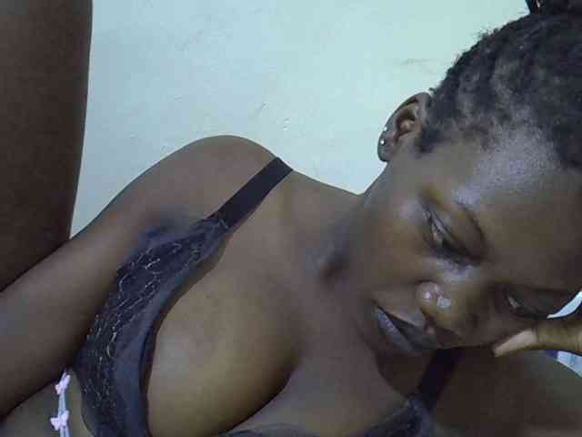 juicy-bella webcam