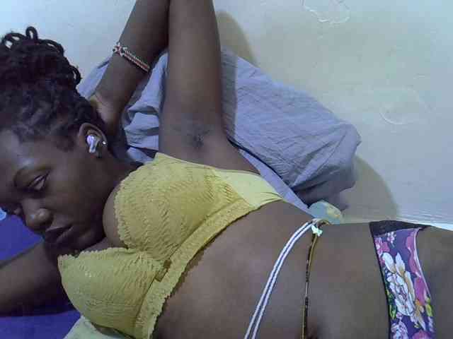 juicy-bella webcam