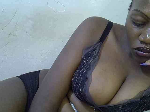 juicy-bella webcam