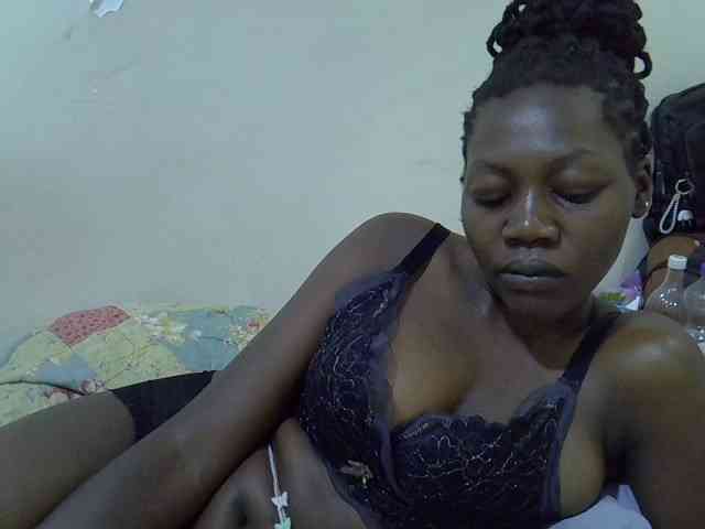juicy-bella webcam