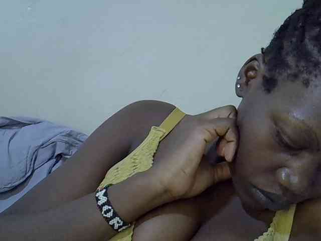 juicy-bella webcam