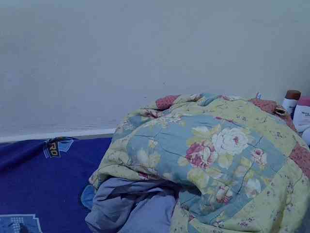 juicy-bella webcam