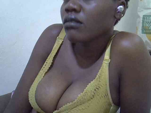 juicy-bella webcam