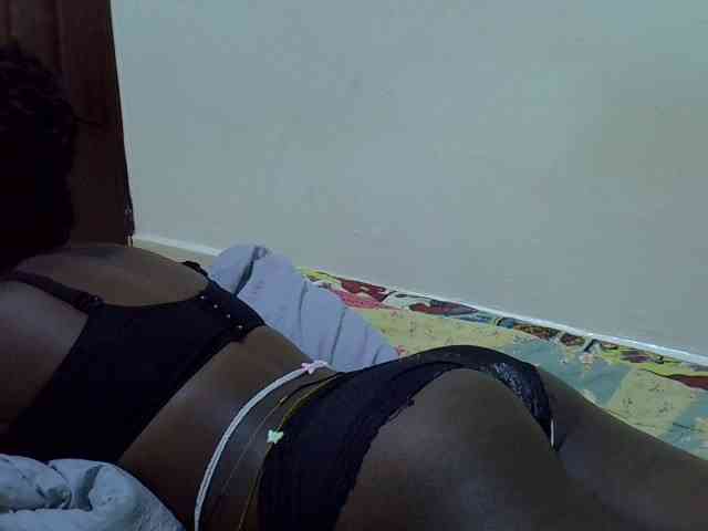 juicy-bella webcam