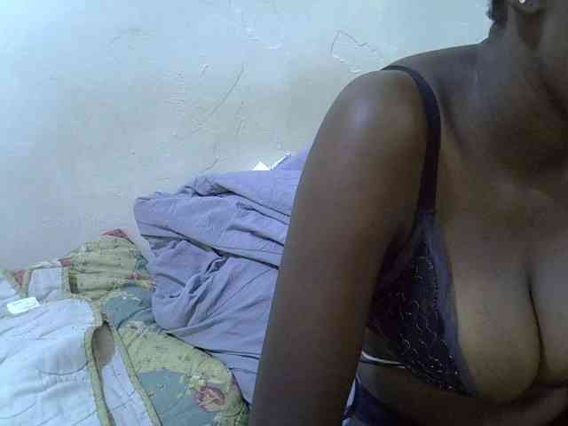 juicy-bella webcam