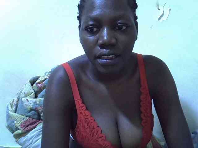 juicy-bella