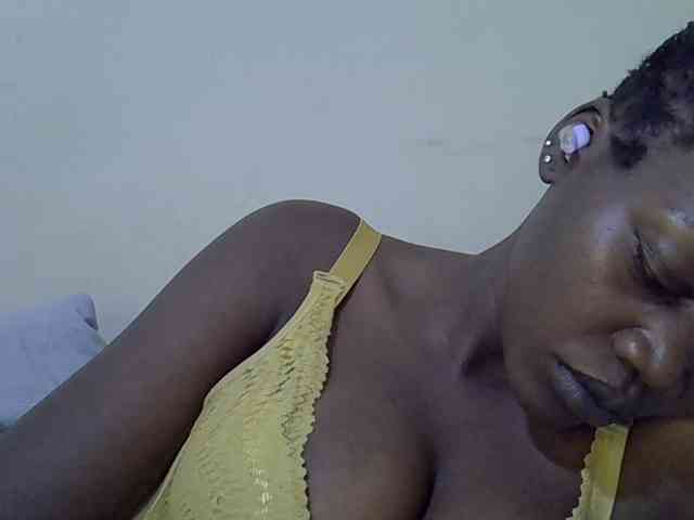 juicy-bella webcam