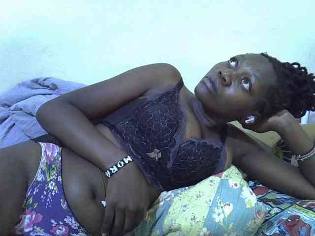 juicy-bella webcam