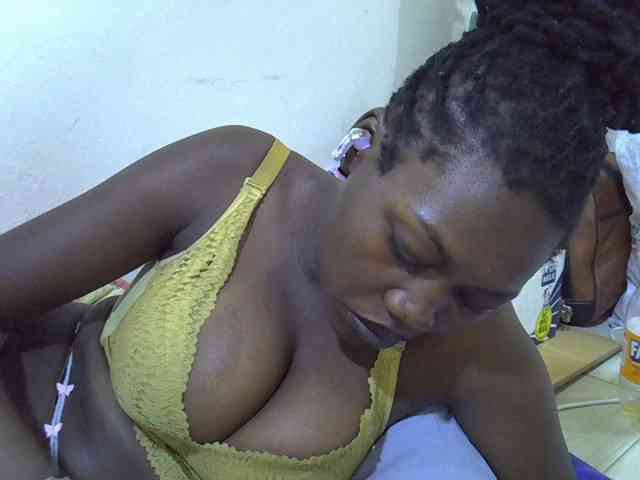 juicy-bella webcam