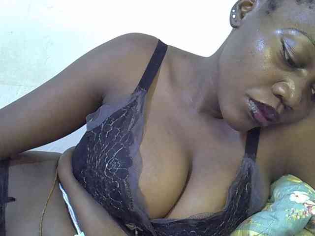 juicy-bella webcam