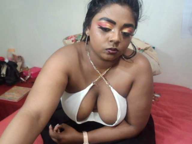 IndianFire00 live cam on BongaCams