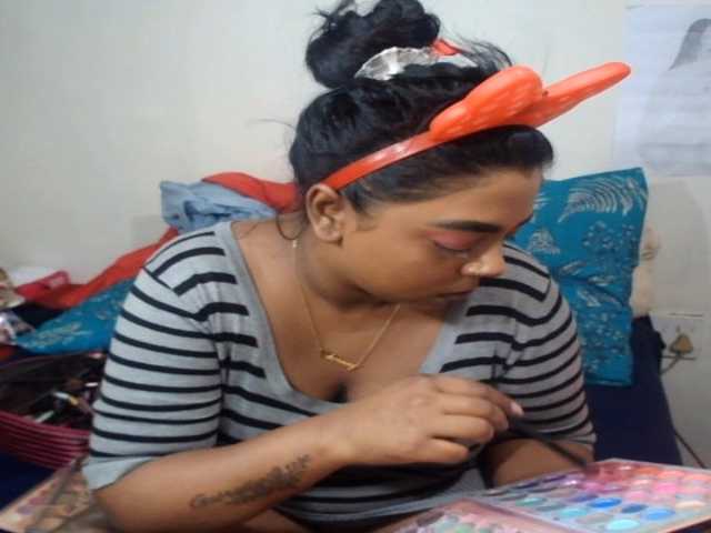 IndianFire00 live cam on BongaCams