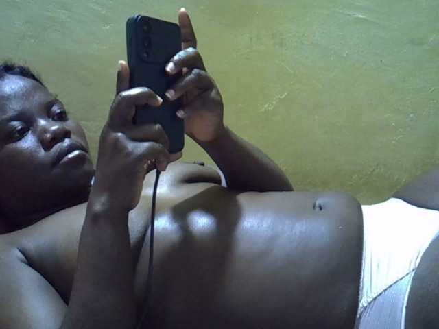 Pretty-doll live webcam show