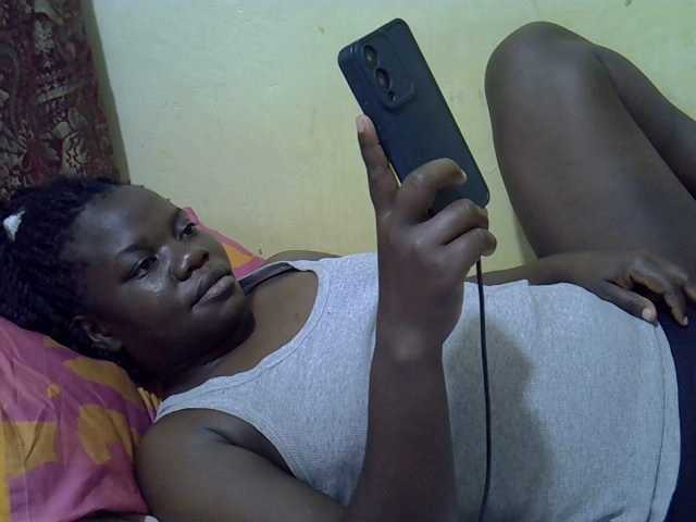 Pretty-doll live cam on BongaCams