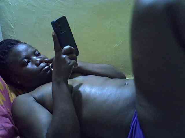 Pretty-doll webcam