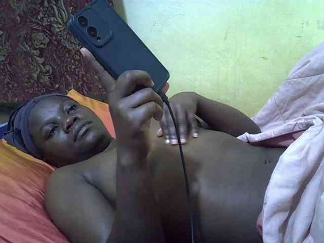 Pretty-doll webcam