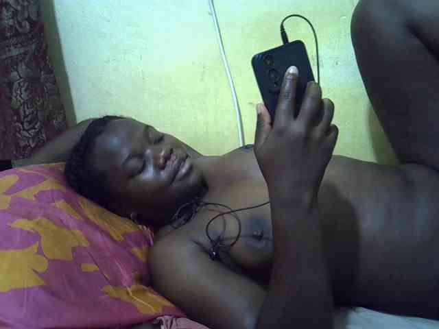 Pretty-doll webcam