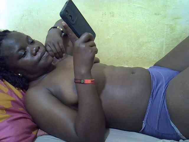 Pretty-doll webcam