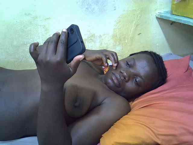 Pretty-doll webcam