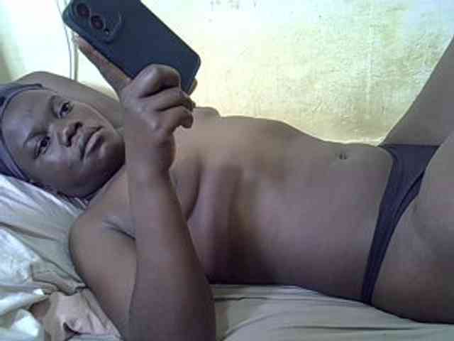 Pretty-doll webcam