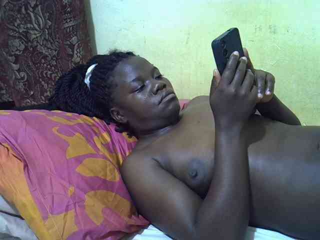 Pretty-doll webcam