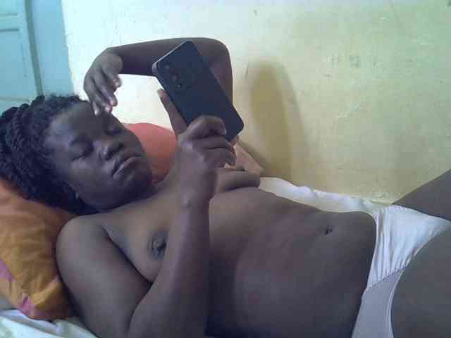 Pretty-doll webcam