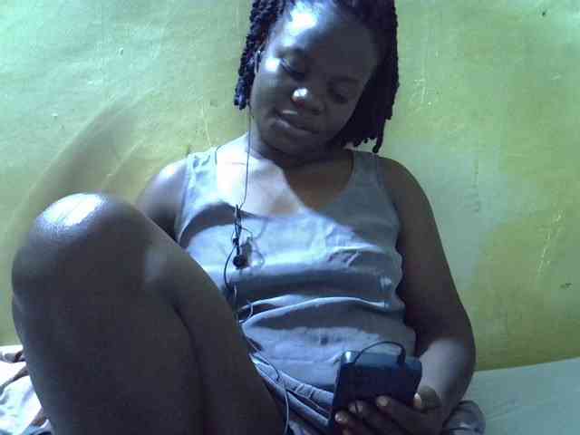 Pretty-doll webcam