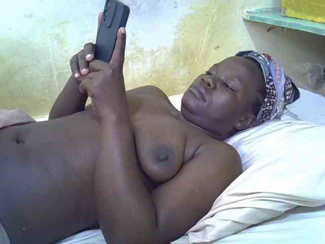Pretty-doll webcam