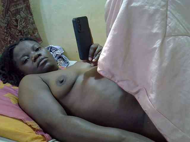 Pretty-doll webcam