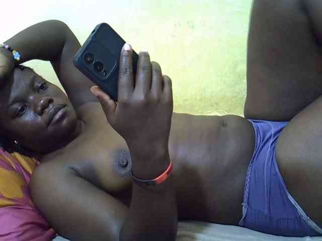 Pretty-doll webcam