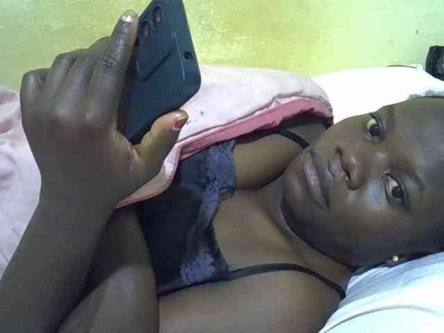 Pretty-doll webcam