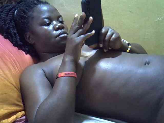 Pretty-doll webcam