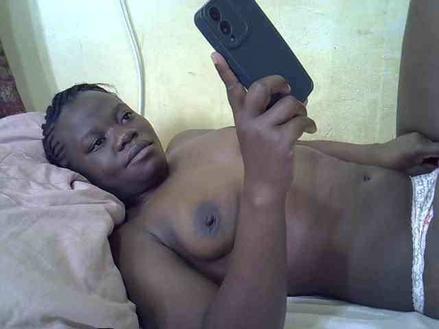 Pretty-doll webcam